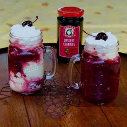 Frozen Cherry Daiquiri Floats